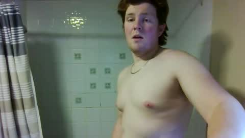 Snapshot of solid_n_hung chatting on February 13, 7:54 pm solid_n_hung online show from February 13, 7:54 pm