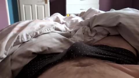 Snapshot of solidchris21 chatting on February 15, 9:52 am solidchris21 online show from February 15, 9:52 am