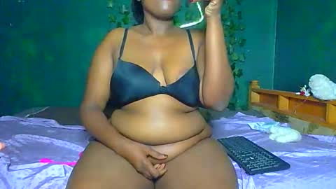 Solly bunny online show from May 19, 3:24 am