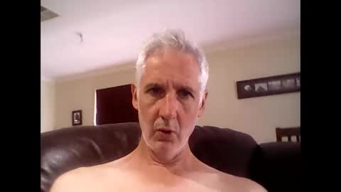 Snapshot of soloman1969 chatting on December 14, 2:12 am Soloman online show from December 14, 2:12 am