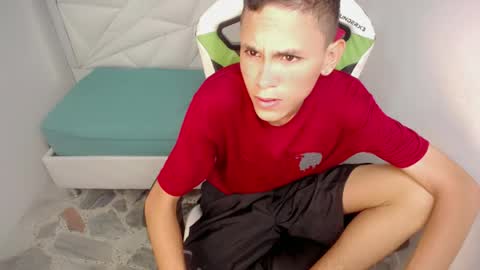 ESTEBAN online show from June 2, 2:46 am