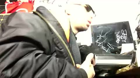 Snapshot of son_e_blacc chatting on December 19, 8:45 am Soni online show from December 19, 8:45 am