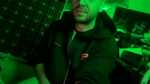 Snapshot of son_e_blacc chatting on January 24, 10:51 pm Soni online show from January 24, 10:51 pm