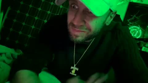 Snapshot of son_e_blacc chatting on January 27, 12:12 am Soni online show from January 27, 12:12 am