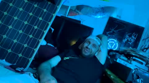 Snapshot of son_e_blacc chatting on January 27, 3:15 am Soni online show from January 27, 3:15 am