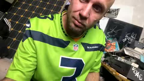 Snapshot of son_e_blacc chatting on February 10, 3:24 am Soni online show from February 10, 3:24 am