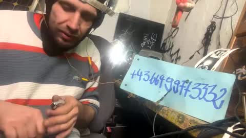 Snapshot of son_e_blacc chatting on February 22, 9:59 pm Soni online show from February 22, 9:59 pm