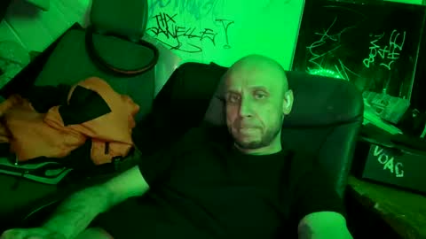 Snapshot of son_e_blacc chatting on March 8, 1:06 am Soni online show from March 8, 1:06 am