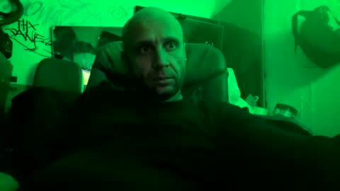 Snapshot of son_e_blacc chatting on October 22, 4:40 pm Soni online show from October 22, 4:40 pm