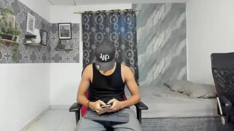 Snapshot of son_hades chatting on May 14, 5:09 pm son_hades online show from May 14, 5:09 pm