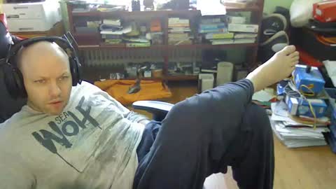 Tom online show from February 27, 8:28 am