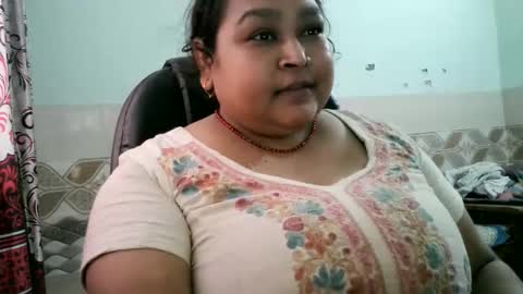 soni88888 online show from May 5, 3:14 am