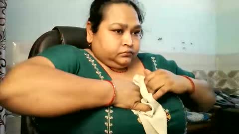 soni88888 online show from May 7, 4:34 pm