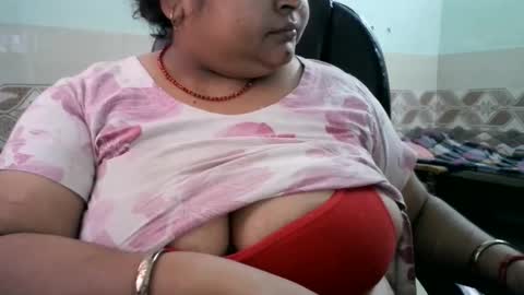 soni88888 online show from May 15, 4:52 am