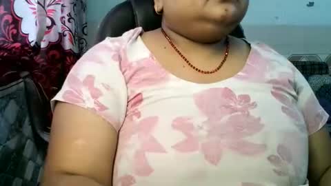 soni88888 online show from May 23, 5:12 am