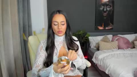 Sonia  Rey online show from September 25, 7:17 pm