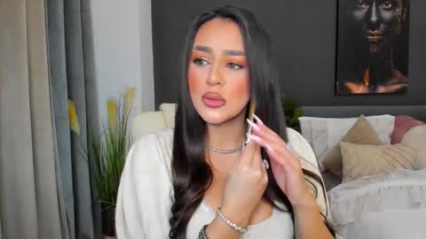 Sonia  Rey online show from December 17, 1:28 pm