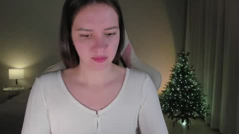 sonia_moon_ online show from December 10, 1:11 am