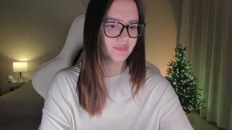 sonia_moon_ online show from December 28, 1:18 am