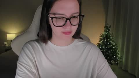 sonia_moon_ online show from December 28, 4:19 am