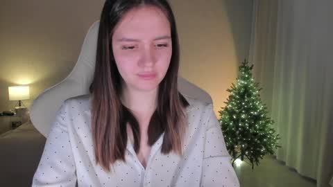 sonia_moon_ online show from January 8, 4:34 am