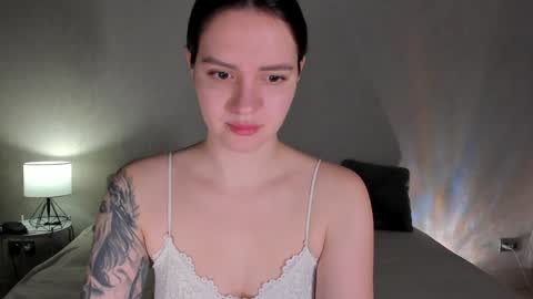 sonia_moon_ online show from February 1, 1:44 am