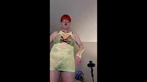 Snapshot of sonjastunning chatting on April 16, 1:34 pm Silicone Sonja. online show from April 16, 1:34 pm