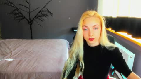 Snapshot of sonnysofia chatting on April 29, 5:55 am Sonya online show from April 29, 5:55 am
