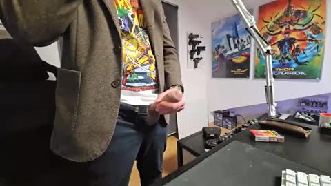 Snapshot of sonofw chatting on January 6, 2:37 am sonofw online show from January 6, 2:37 am