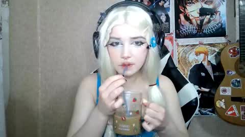 Mila online show from March 15, 5:19 pm