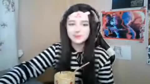 Snapshot of sonwosick chatting on April 7, 3:12 pm Mila online show from April 7, 3:12 pm