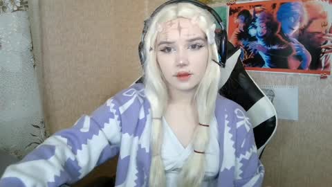 Snapshot of sonwosick chatting on April 8, 4:18 pm Mila online show from April 8, 4:18 pm