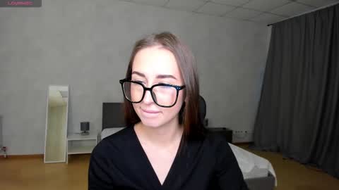 Snapshot of sony_mayy chatting on October 14, 1:50 am sony_mayy online show from October 14, 1:50 am