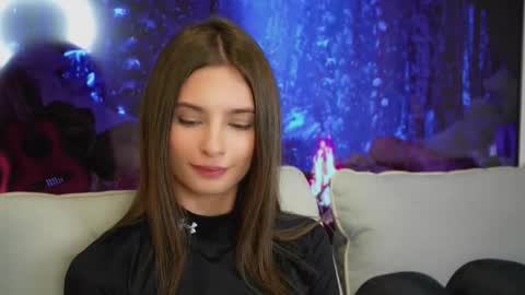 Snapshot of sonyaericsson chatting on November 10, 6:01 am Eva 3 online show from November 10, 6:01 am