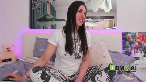 Snapshot of sonyaparadise937 chatting on March 8, 12:22 am SonyaParadise online show from March 8, 12:22 am