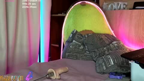 Snapshot of sop_hie chatting on December 17, 3:39 pm sop_hie online show from December 17, 3:39 pm