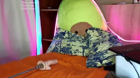 Snapshot of sop_hie chatting on January 24, 5:11 pm sop_hie online show from January 24, 5:11 pm