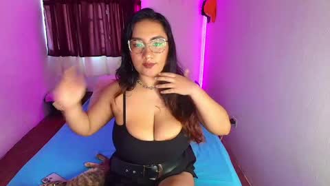 soph_antony online show from May 14, 10:38 pm