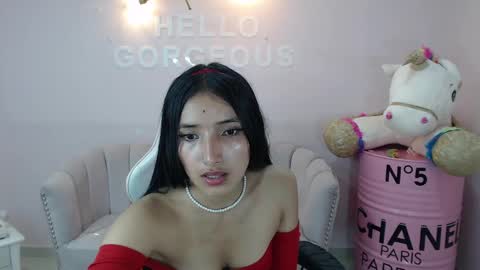 Sophi  online show from February 1, 7:44 pm