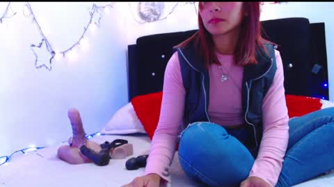 Snapshot of sophi_bonny chatting on January 16, 8:03 pm Sophi Bonny online show from January 16, 8:03 pm