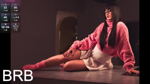Snapshot of sophi_carter chatting on December 2, 10:45 pm Sophi online show from December 2, 10:45 pm