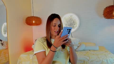 sophi_cooper29 online show from April 27, 11:03 pm