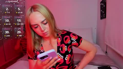 Sofi online show from December 18, 1:15 am