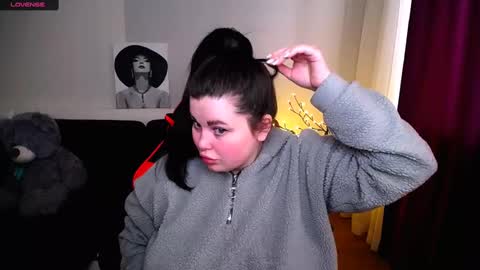 sophia__olsen online show from February 27, 9:43 am