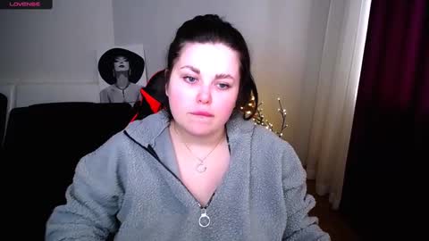 sophia__olsen online show from March 5, 9:49 am