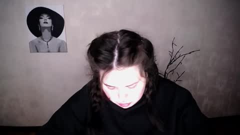sophia__olsen online show from October 2, 5:58 am