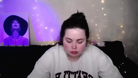 sophia__olsen online show from February 24, 6:33 am