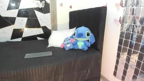 Snapshot of sophia_arevalo_ chatting on March 15, 3:12 am Sophia online show from March 15, 3:12 am