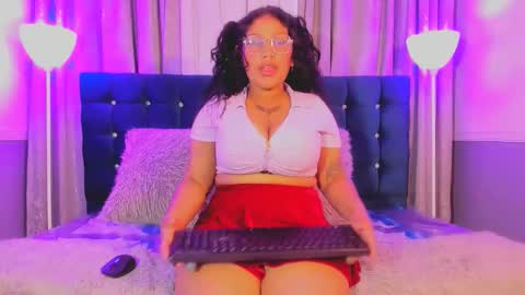 Snapshot of sophia_cook_ chatting on February 19, 3:13 am sophia_cook_ online show from February 19, 3:13 am