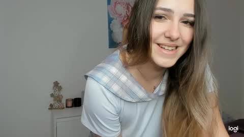 Snapshot of sophia_euphoria chatting on December 17, 6:45 am Sophia online show from December 17, 6:45 am